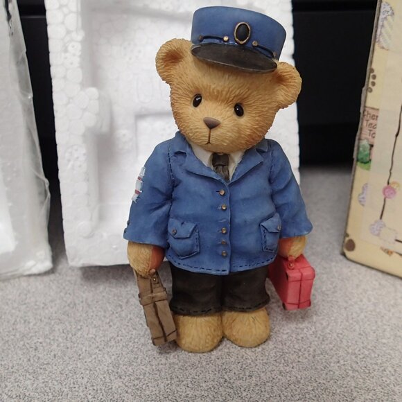 Cherished Teddies Lloyd 1997 Symbol of Membearship Figurine - Picture 1 of 6
